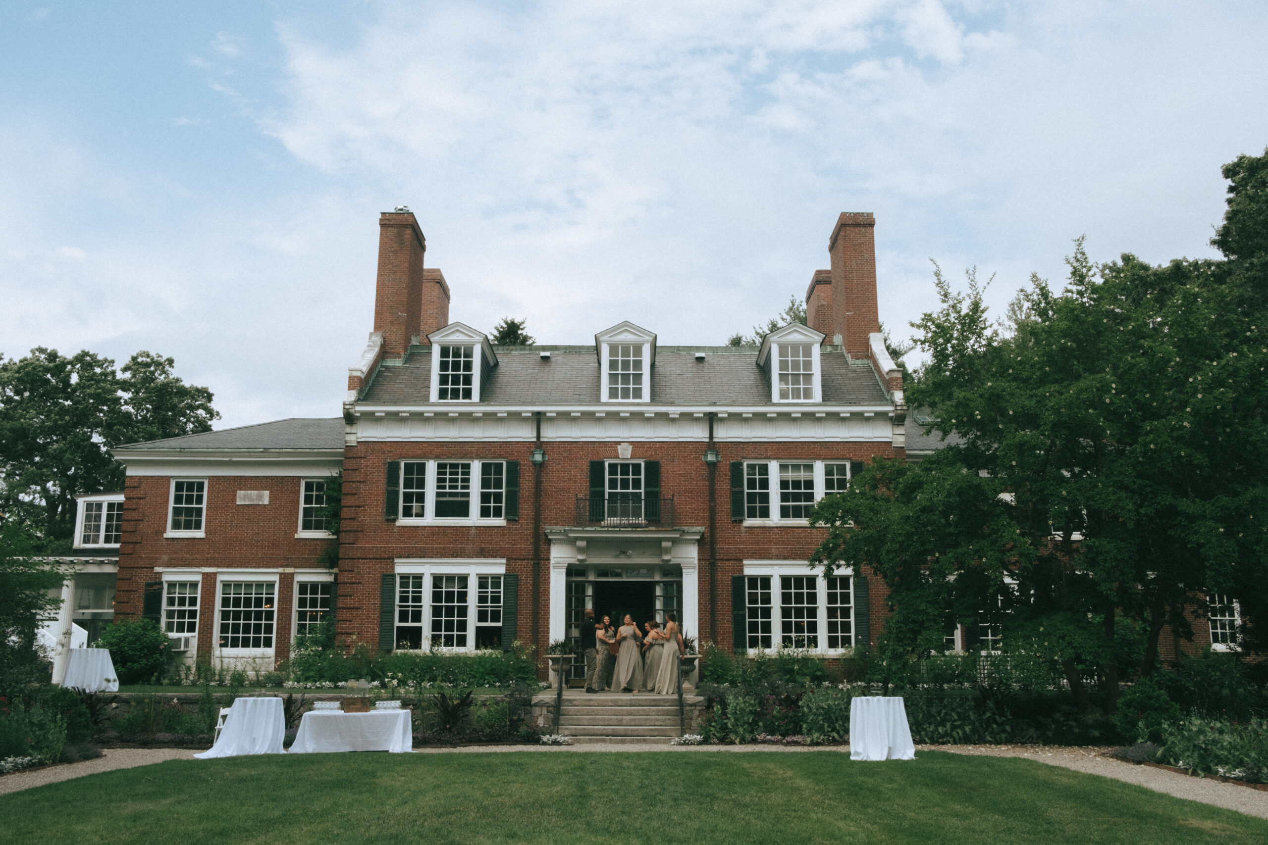 Back of Bradley Estate before the wedding ceremony. Photo by Rhode Tripper Photography